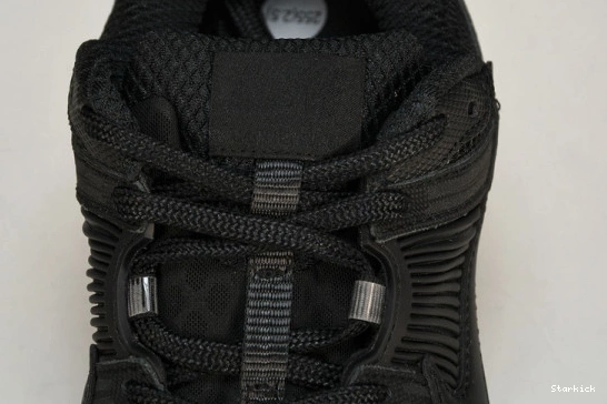 Triple 5 ZOOM Black (2023) BV1358-003 NIKE VOMERO 1105